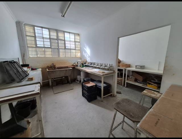 662M² WAREHOUSE TO LET IN GANTS PLAZA